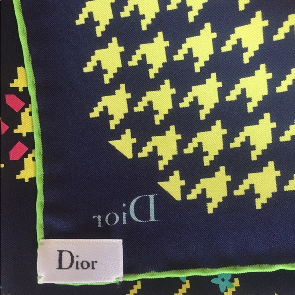 Dior Scarf &Box New - Picture 10 of 11